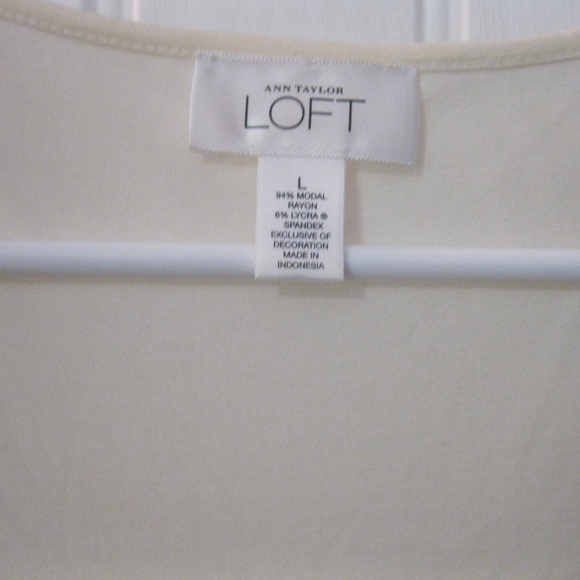 Ann Taylor LOFT Cream Top LG - Picture 3 of 6